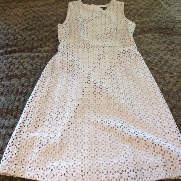 Ann Taylor Dresses & Skirts - Ann Taylor dress size 4